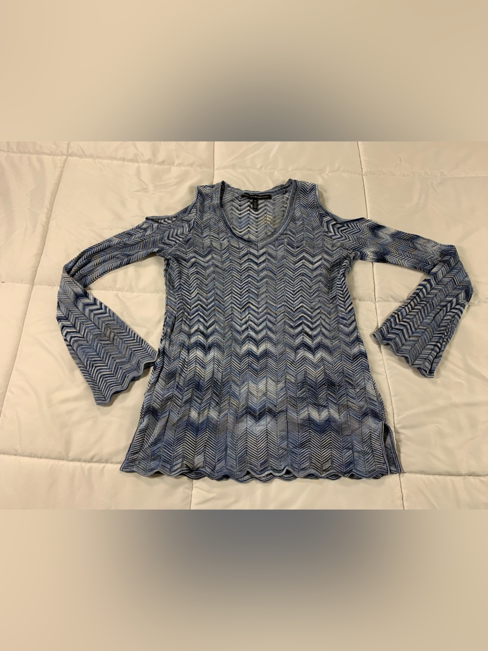 Pre loved WHITE HOUSE BLACK MARKET sweater womens size XS